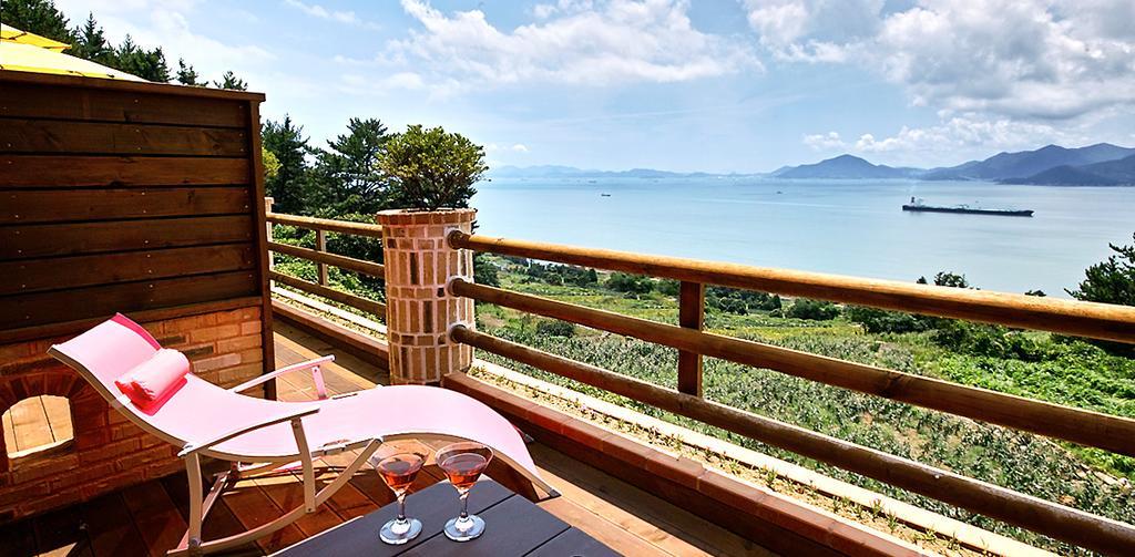 Gung Pension Namhae Extérieur photo