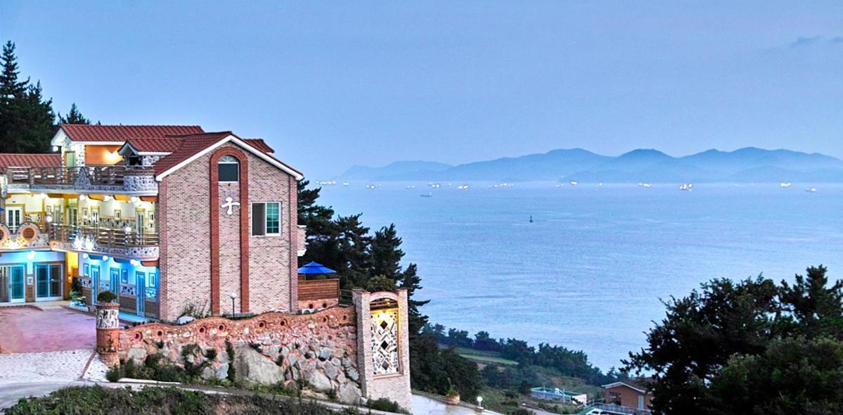 Gung Pension Namhae Extérieur photo